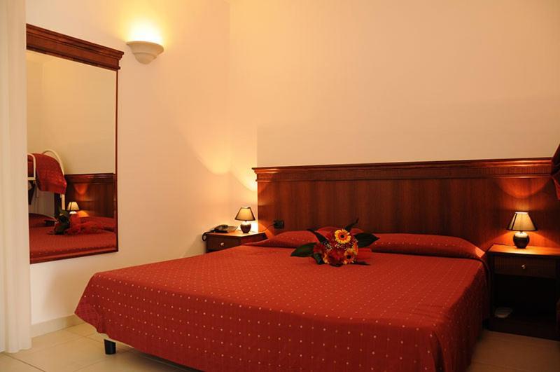 Agri Hotel Conte Salentino Sant Isidoro  Zewnętrze zdjęcie