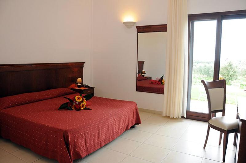 Agri Hotel Conte Salentino Sant Isidoro  Zewnętrze zdjęcie