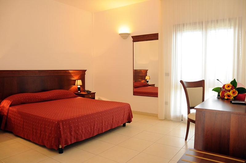 Agri Hotel Conte Salentino Sant Isidoro  Zewnętrze zdjęcie